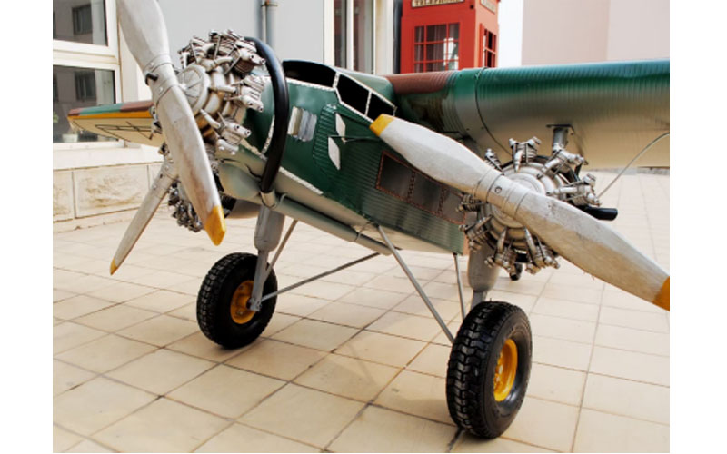 飞机模型定做-福特TRI-MOTOR三引擎战斗机模型